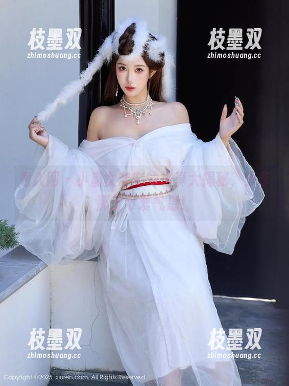 秀人网 - 小魔女奈奈的写真大揭秘，分享那份可爱气息！