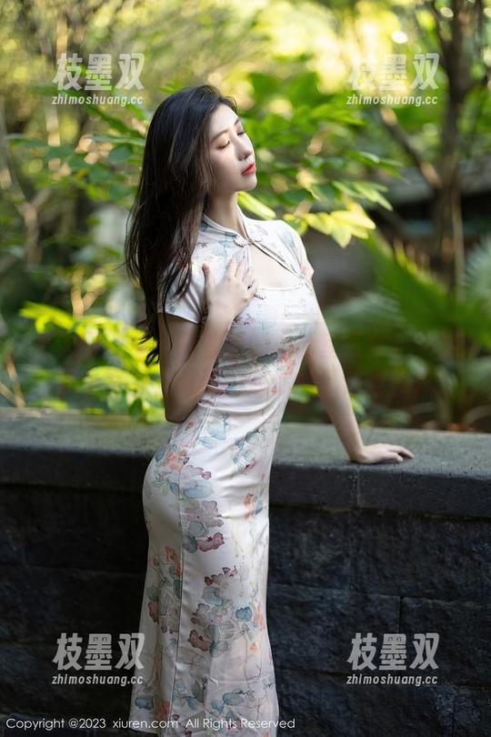 秀人网 - 看！陆萱萱的办公室日常：一组满分写真，是否勾起你的工作灵感？