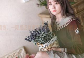 下载图包，一同见证秋楚楚不秃头日常，从此告别平庸！