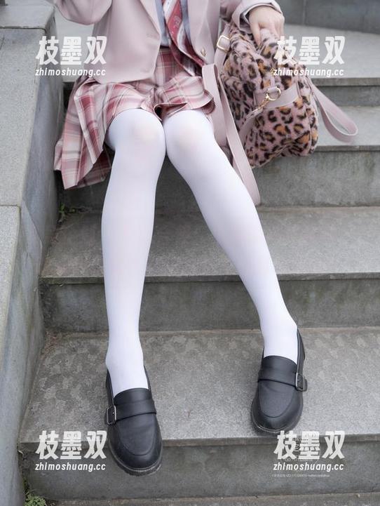 紧急企划 - 美图合集：小恩的网球经典，改天我也要尝试这种优雅的打球姿态！
