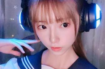 绮太郎kitaro的运动服女孩图集，红色的魔力在这里挥洒！