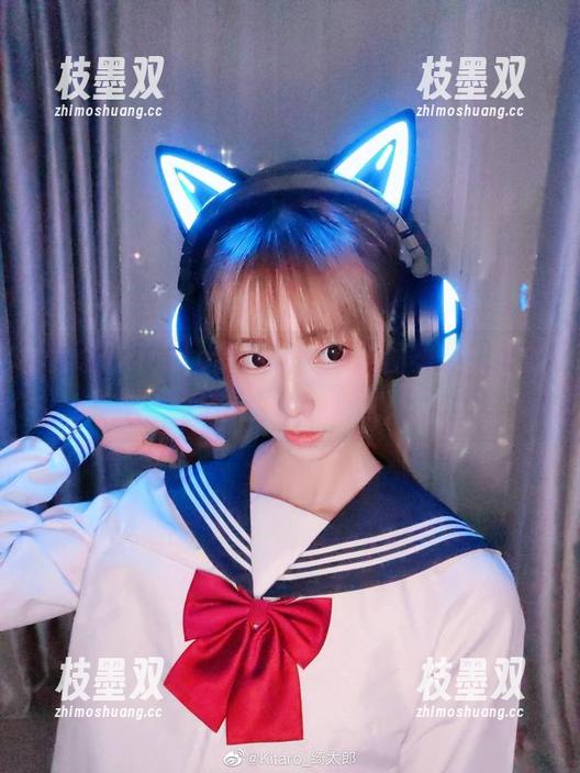 绮太郎kitaro的运动服女孩图集，红色的魔力在这里挥洒！