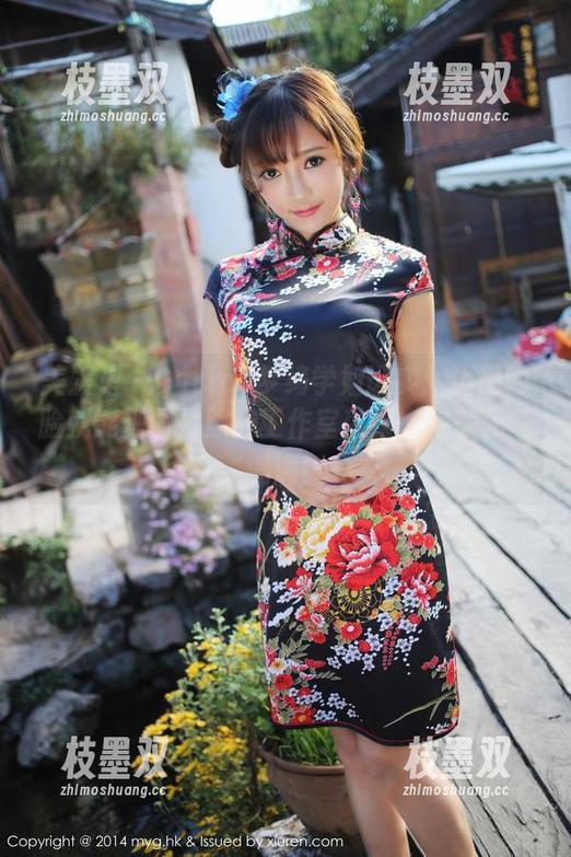 美媛馆-Carina梦绮 美媛馆 - Carina梦绮学姐证实:清晨的脸就能把图片照成工作室效果,完美元气满满!