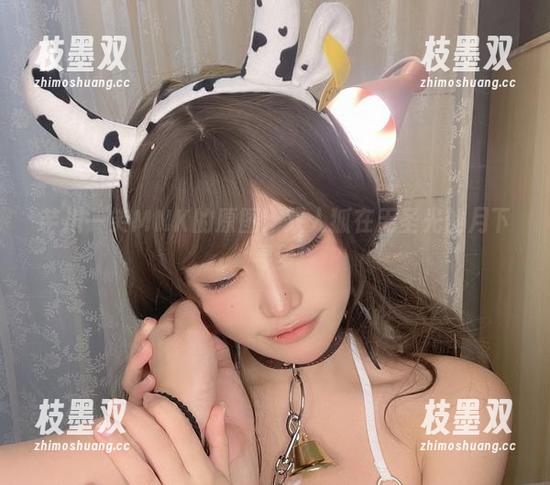 芊川一笑MNK的原图：双人狐在无圣光的月下寻梦