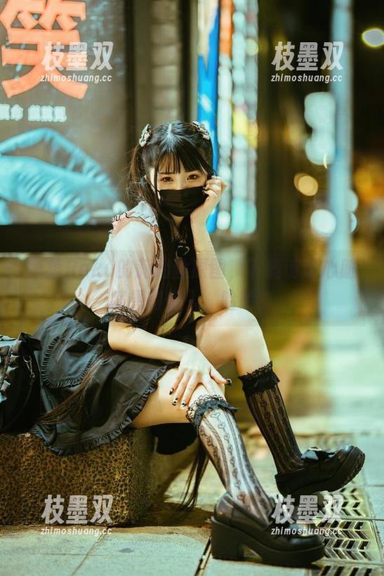 落落Raku的莉莉丝原图，下载前请心脏病患者慎入，哈哈！