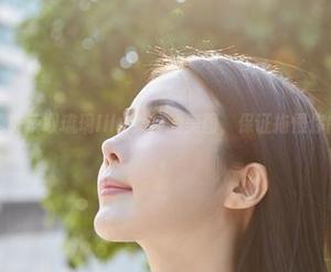 蜜桃社 – 免费获取琉璃lily女神的美图，保证拖慢你的滚动速度。