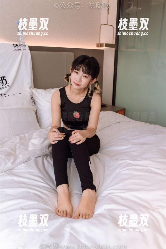 袜啵啵 - 小安美腿合集：腿型优雅到像是走出了画框，太绝了有没有？
