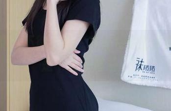 袜啵啵 – 不得不说，灰丝私拍的小甜豆真是个色中翘楚！