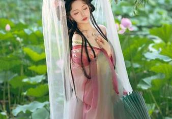 不可思议，最新版雯妹不讲道理“小恶魔”的感觉！原图里藏了什么小特质？