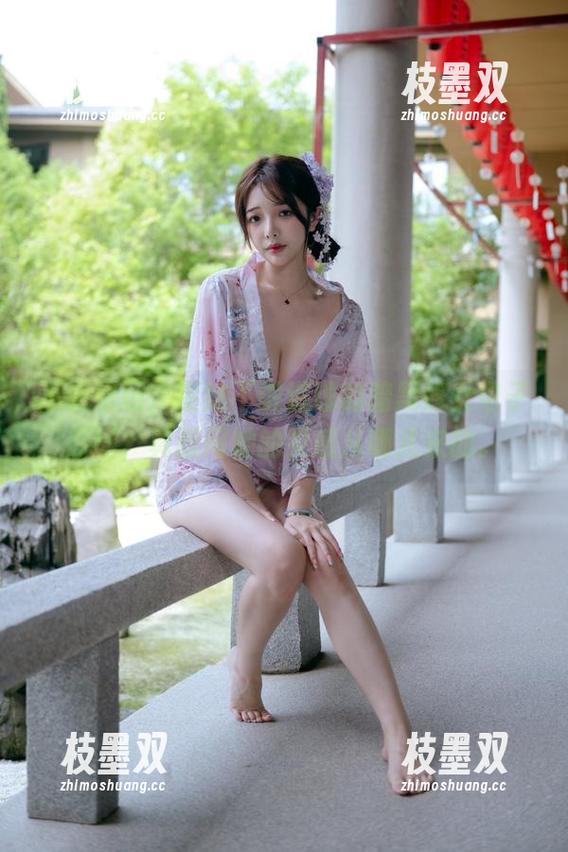 不明觉厉，雯妹不讲道理的暗黑修女电子原图，真想问她的灵感从哪儿来的。