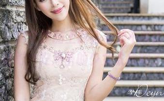 青豆客 – 这个作品上我甚至都不敢比较，靠边站吧，安沛蕾的少女太抢眼了！
