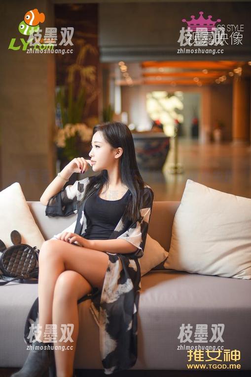 青豆客 - 图包更新，王语纯的红裙是失控的诱惑吗？
