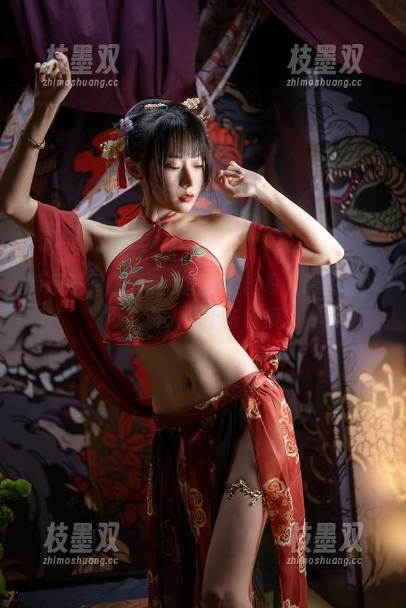 香草喵露露：照片里美足出没，请注意，可能有人想上去触摸！